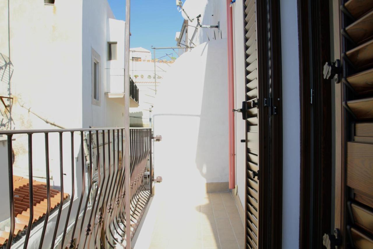 Rooms Dimora Arco - Affitti Brevi Italia 圣安吉罗山 外观 照片