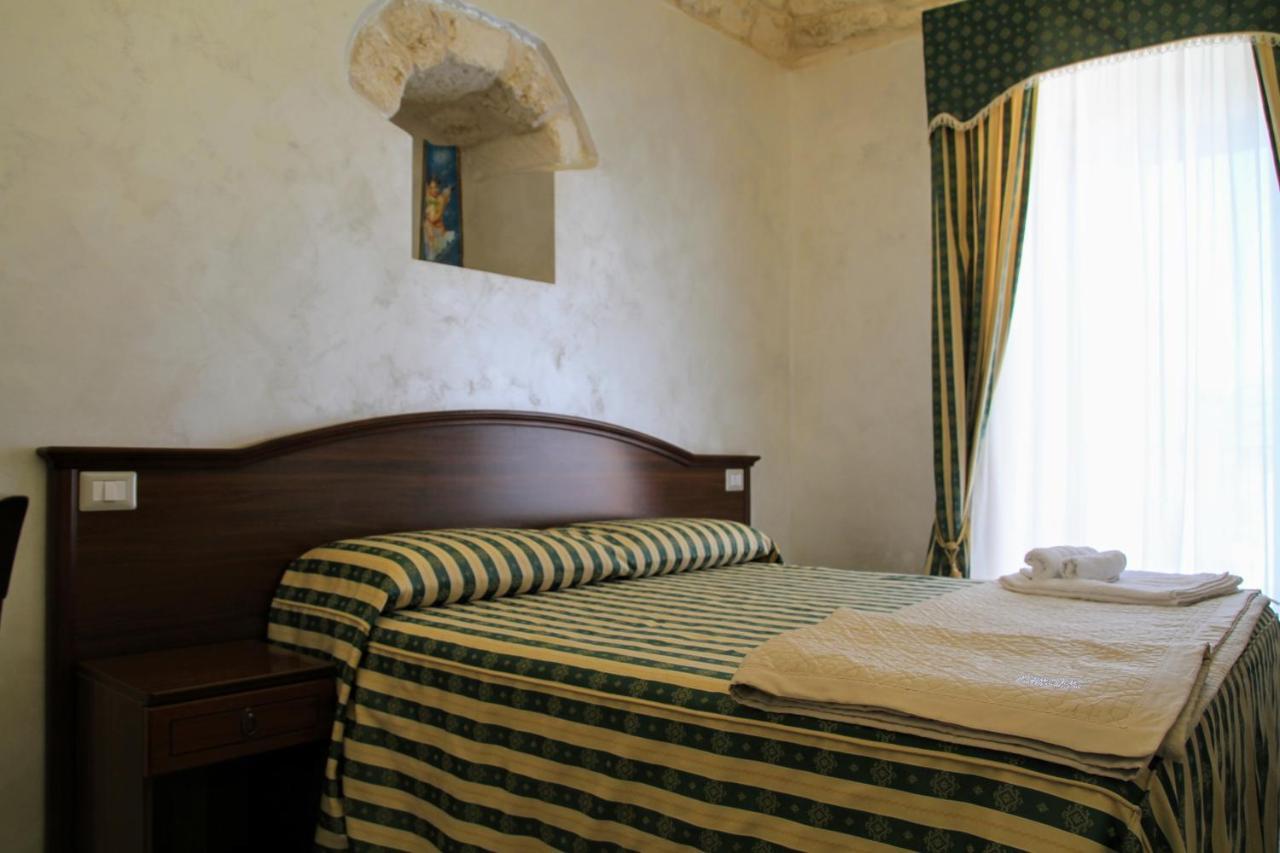 Rooms Dimora Arco - Affitti Brevi Italia 圣安吉罗山 外观 照片